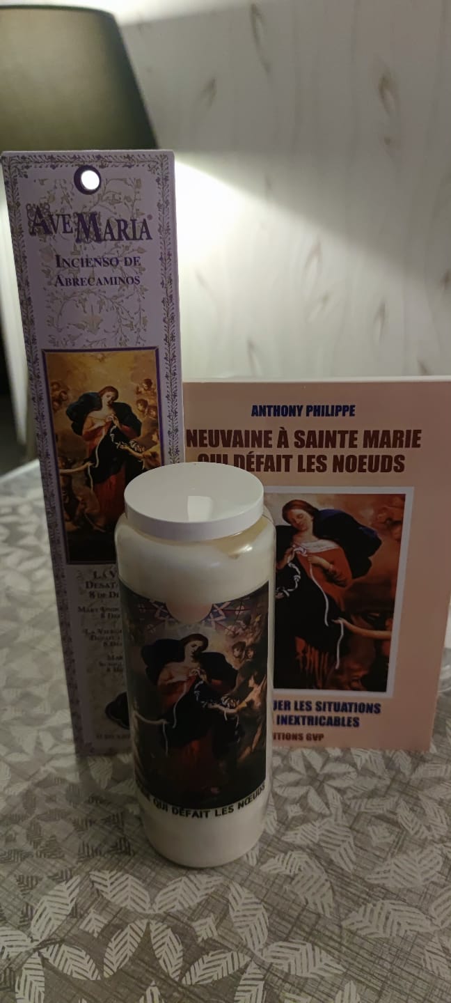 coffret de Marie qui defaits les noeuds